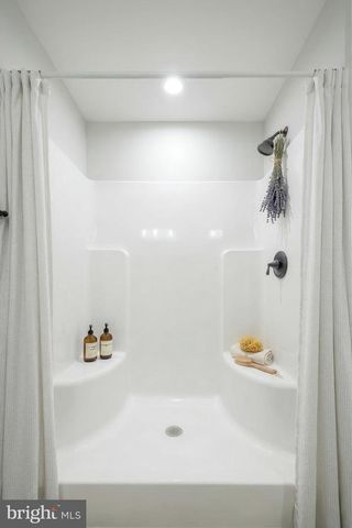 15898 MCDOWELL FARM LN, Stewartstown, PA 17363