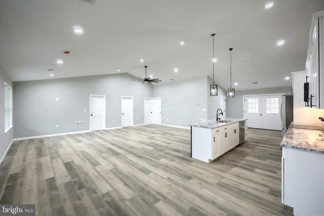 15898 MCDOWELL FARM LN, Stewartstown, PA 17363