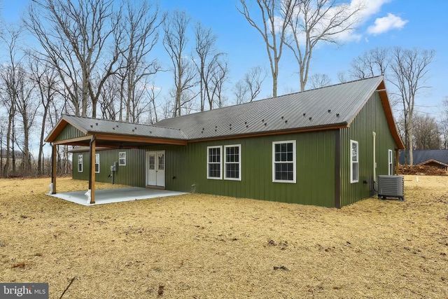 15898 MCDOWELL FARM LN, Stewartstown, PA 17363