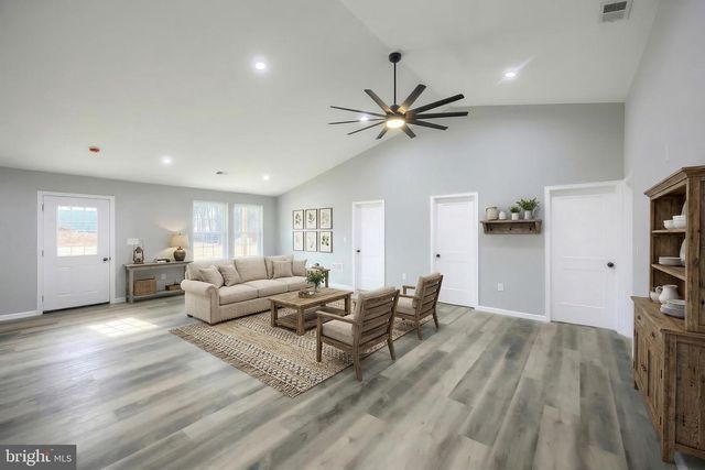 15898 MCDOWELL FARM LN, Stewartstown, PA 17363