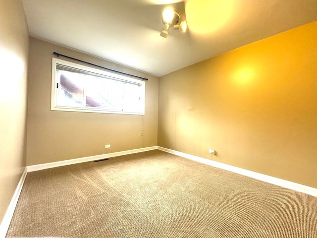 4035 N Keystone Avenue, Chicago, IL 60641