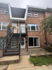 4035 N Keystone Avenue, Chicago, IL 60641