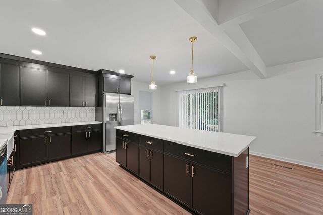 1868 Ft Valley Drive SW, Atlanta, GA 30311