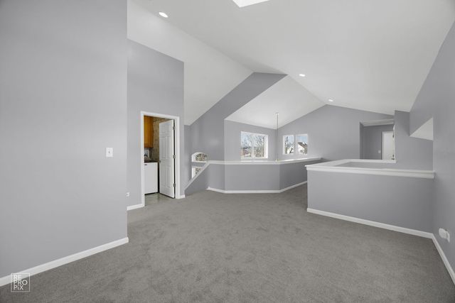 1107 Essex Drive, Oakbrook Terrace, IL 60181