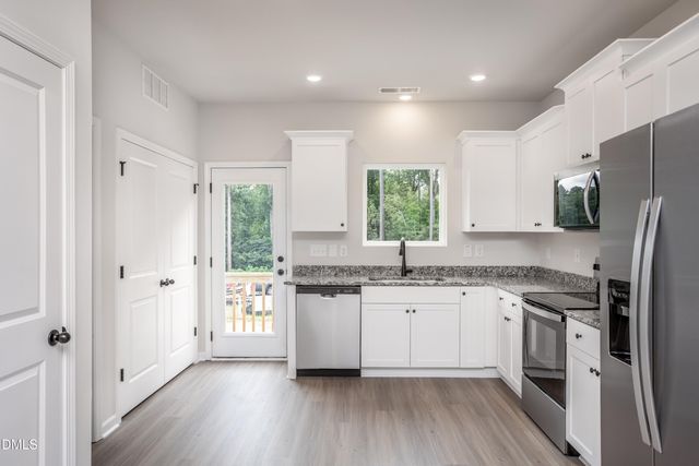 185 Seville Way, Clayton, NC 27520