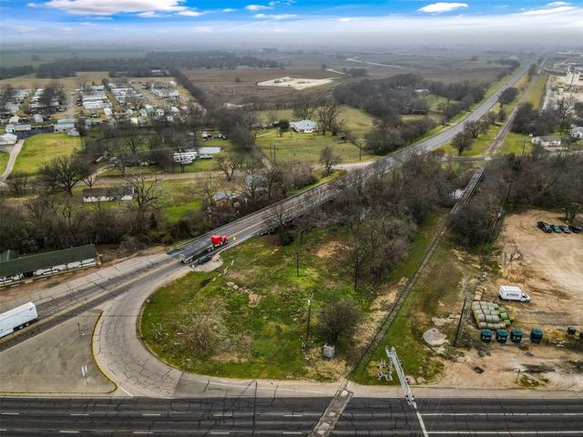 1717 N Main Street, Cleburne, TX 76033