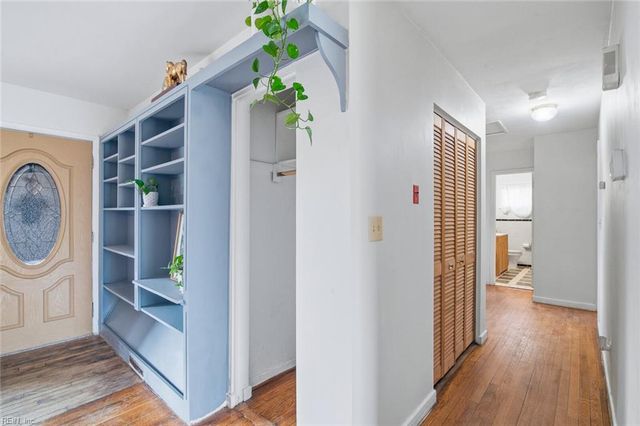 32 Astor DR, Newport News, VA 23608