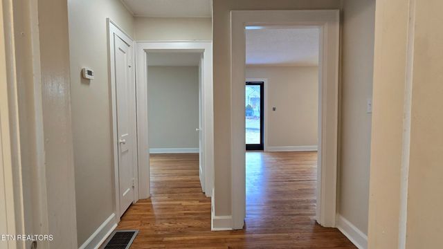 6108 Easton Rd, Knoxville, TN 37920