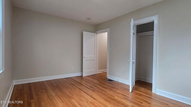 6108 Easton Rd, Knoxville, TN 37920