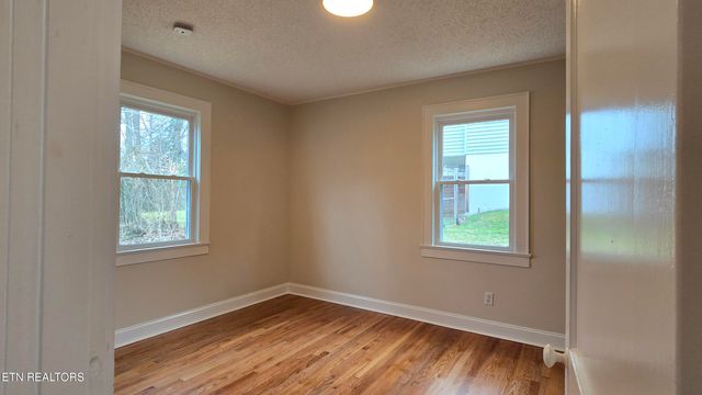 6108 Easton Rd, Knoxville, TN 37920