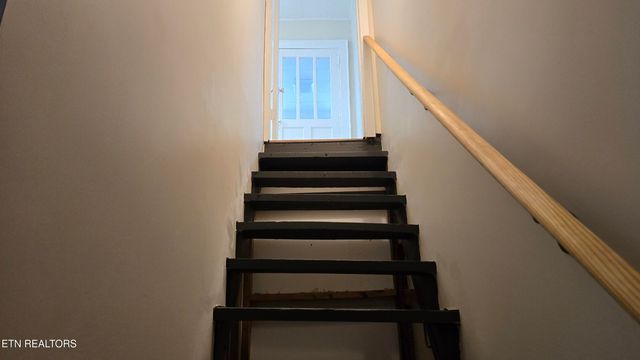 6108 Easton Rd, Knoxville, TN 37920