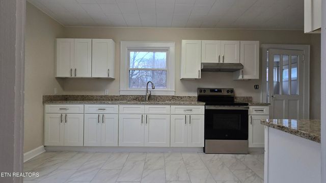 6108 Easton Rd, Knoxville, TN 37920