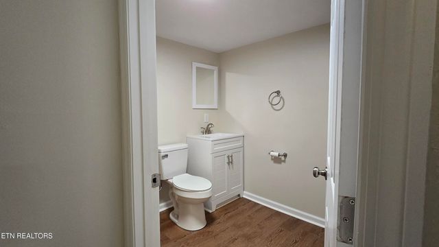 6108 Easton Rd, Knoxville, TN 37920