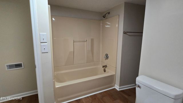 6108 Easton Rd, Knoxville, TN 37920