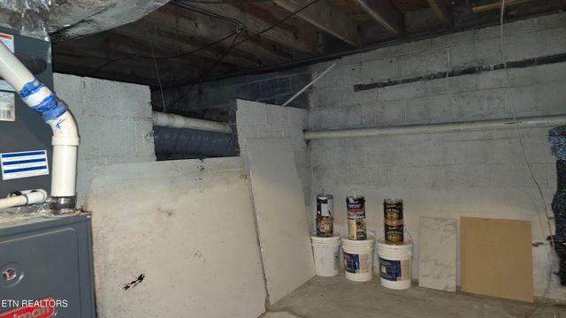 6108 Easton Rd, Knoxville, TN 37920