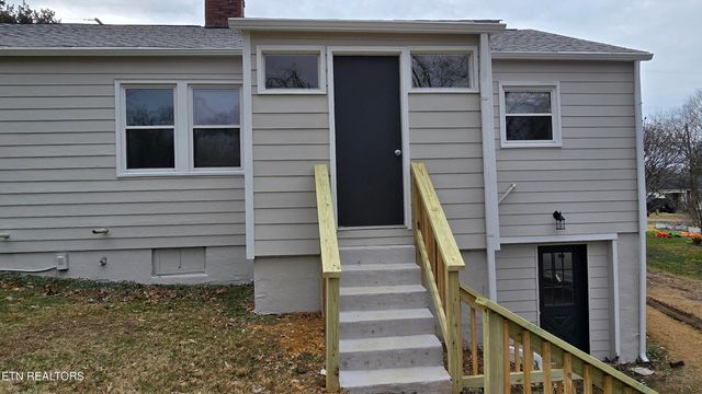 6108 Easton Rd, Knoxville, TN 37920