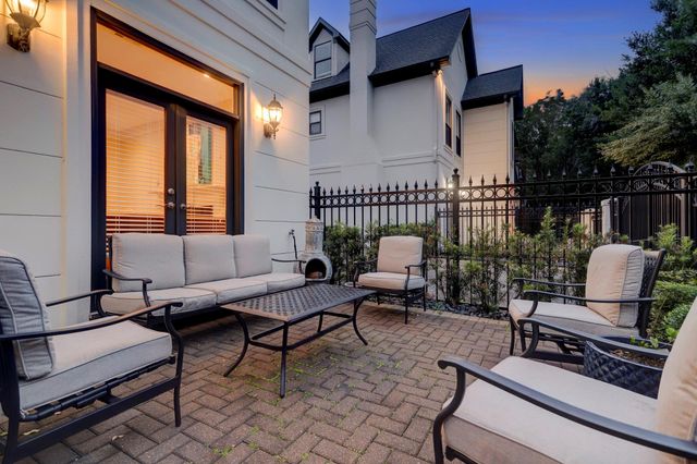 5313 Fayette, Houston, TX 77056