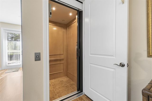 4113 COURTSIDE WAY, Tampa, FL 33618