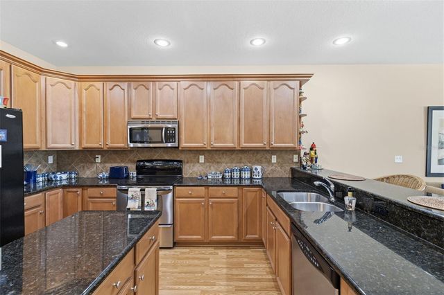 4113 COURTSIDE WAY, Tampa, FL 33618