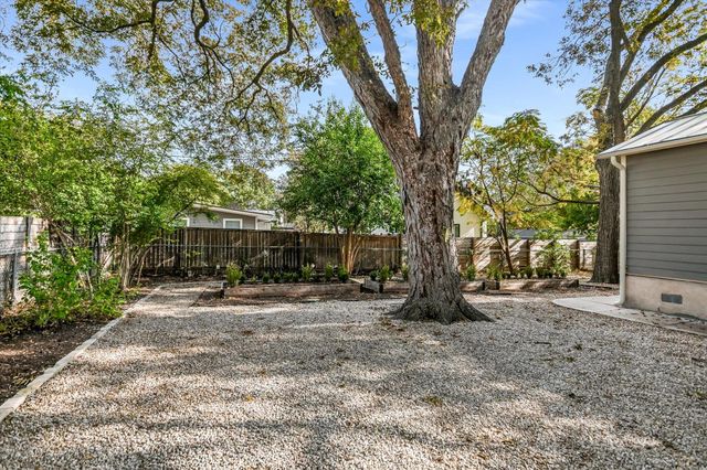 4517 Bull Creek RD, Austin, TX 78731