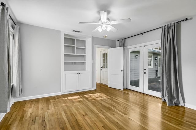 4517 Bull Creek RD, Austin, TX 78731