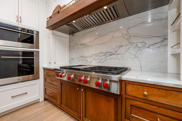 3040 Dunes Valley Path, Stevensville, MI 49127