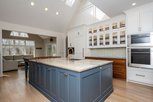 3040 Dunes Valley Path, Stevensville, MI 49127