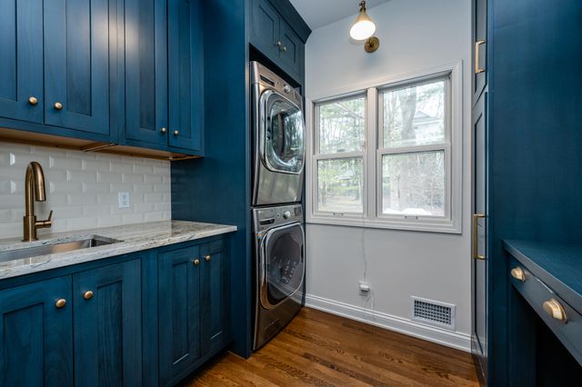 3040 Dunes Valley Path, Stevensville, MI 49127