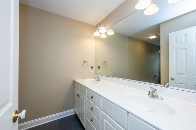 3040 Dunes Valley Path, Stevensville, MI 49127