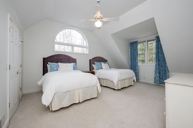 3040 Dunes Valley Path, Stevensville, MI 49127