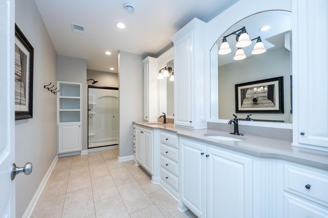 3040 Dunes Valley Path, Stevensville, MI 49127