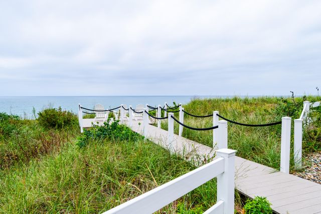 3040 Dunes Valley Path, Stevensville, MI 49127