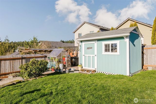 387 Max William Loop, Poulsbo, WA 98370