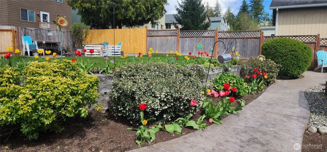 387 Max William Loop, Poulsbo, WA 98370