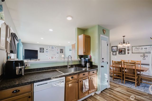 387 Max William Loop, Poulsbo, WA 98370