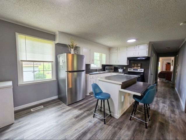 203 Cherry Ln, Mcminnville, TN 37110