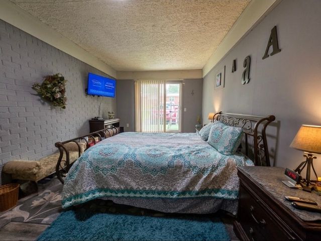 203 Cherry Ln, Mcminnville, TN 37110