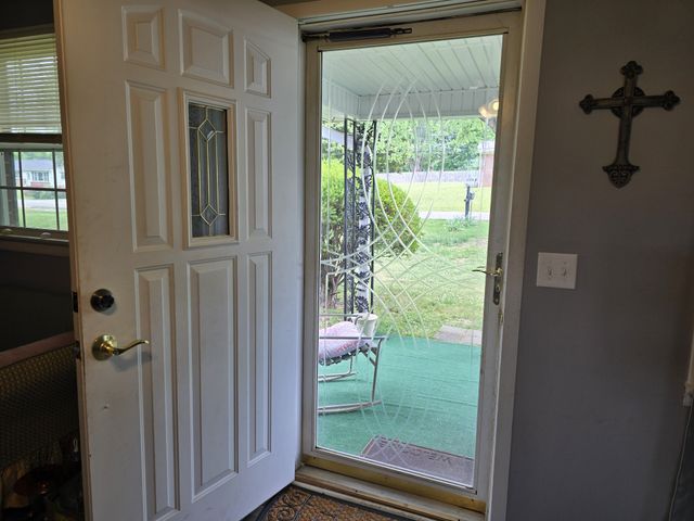 203 Cherry Ln, Mcminnville, TN 37110