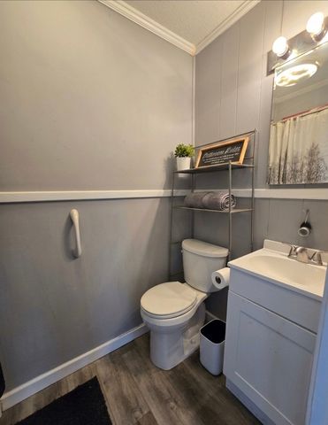 203 Cherry Ln, Mcminnville, TN 37110
