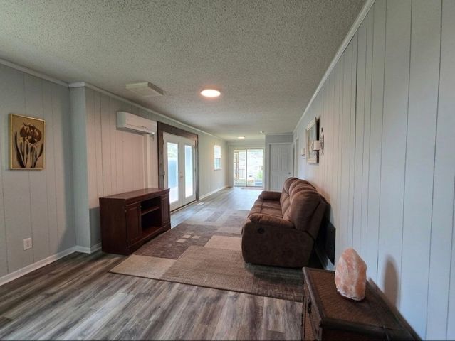203 Cherry Ln, Mcminnville, TN 37110