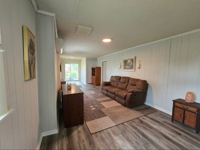 203 Cherry Ln, Mcminnville, TN 37110