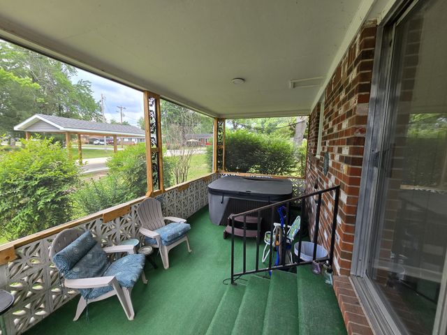 203 Cherry Ln, Mcminnville, TN 37110