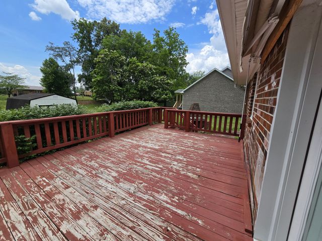 203 Cherry Ln, Mcminnville, TN 37110