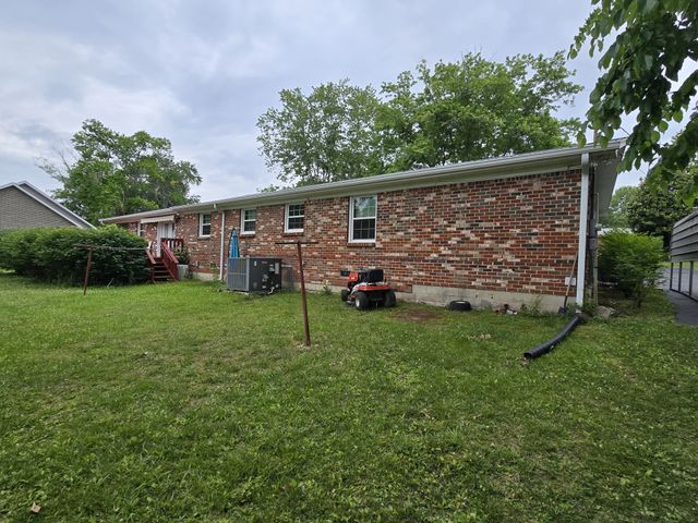 203 Cherry Ln, Mcminnville, TN 37110