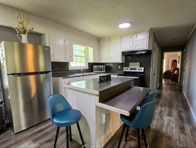 203 Cherry Ln, Mcminnville, TN 37110
