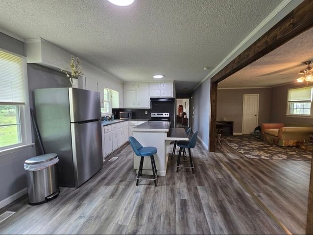 203 Cherry Ln, Mcminnville, TN 37110