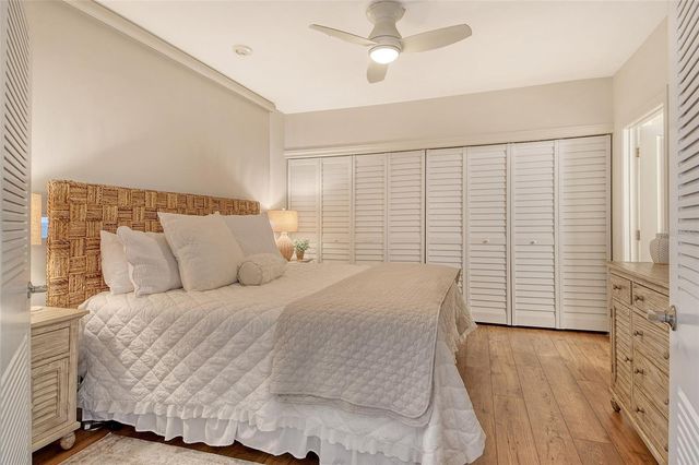 1115 GULF OF MEXICO DRIVE 304, Longboat Key, FL 34228