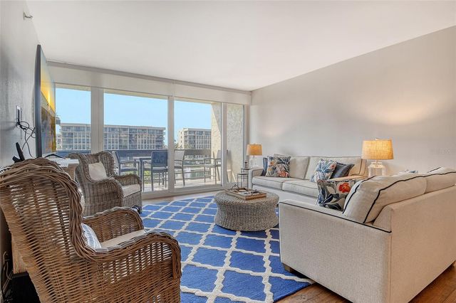 1115 GULF OF MEXICO DRIVE 304, Longboat Key, FL 34228