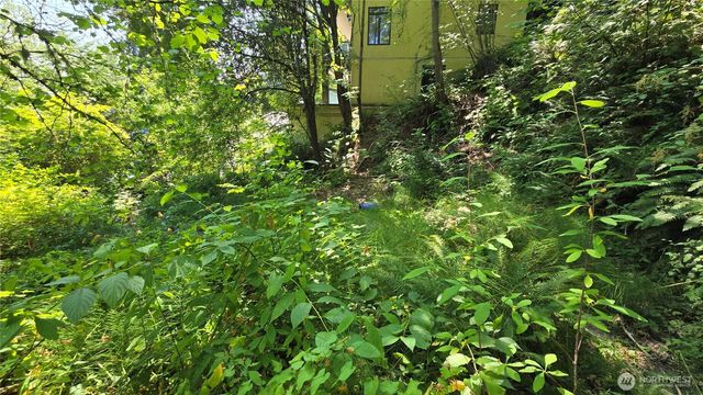 501 33rd Avenue S, Seattle, WA 98144