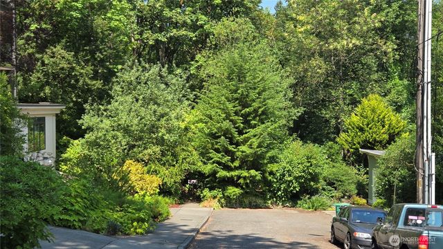 501 33rd Avenue S, Seattle, WA 98144